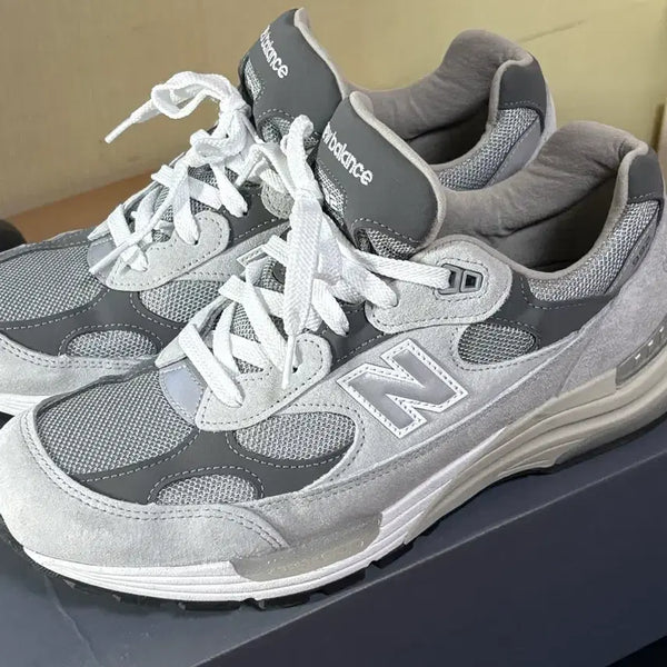 [BUNJANG] New Balance 992 Made in USA Core Grey Silver Metallic / 뉴발란스 992 메이드 인 USA (275)