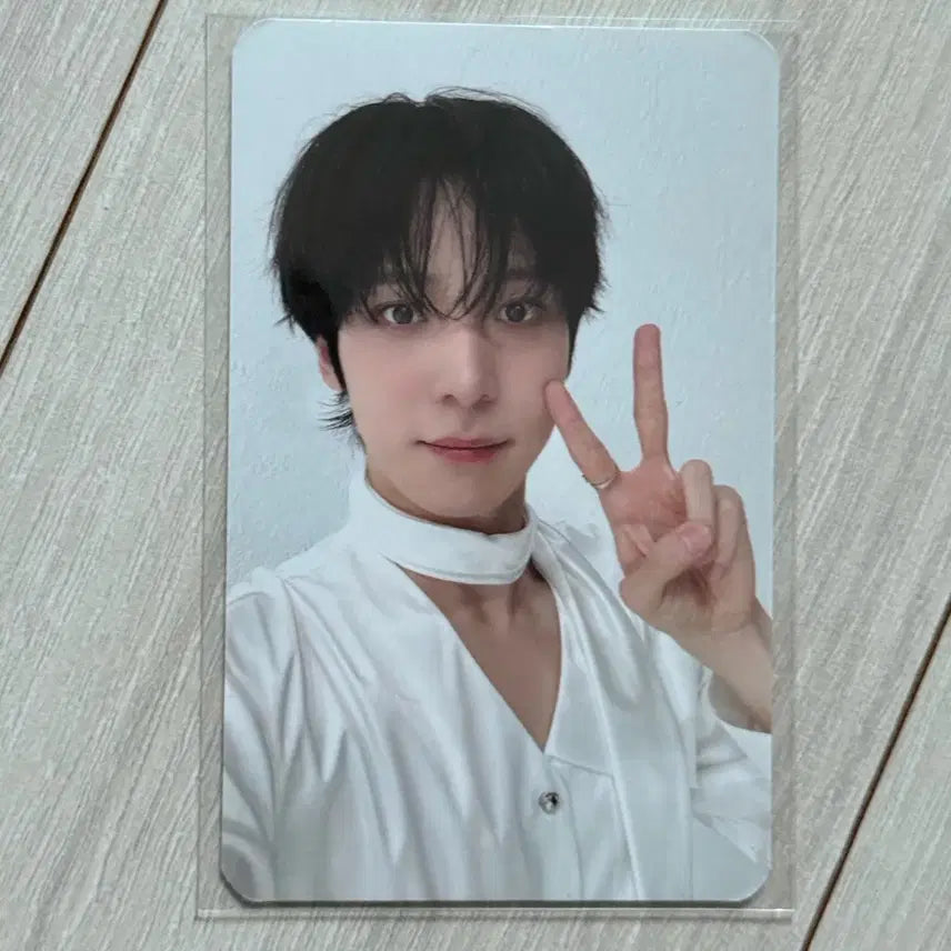 [BUNJANG] Ateez Yunho In Your Fantasy Taiwan Tour Photocard / Ateez 에이티즈 윤호 인유어판타지 대만투어 포카 양도
