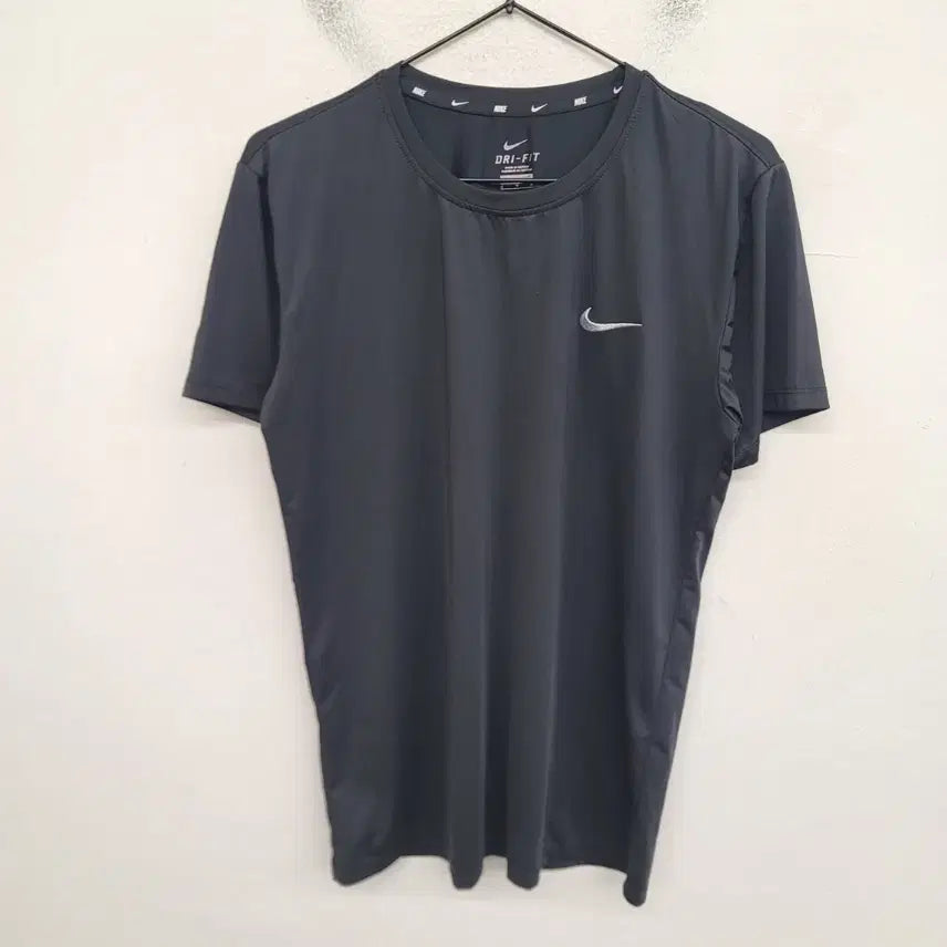 [BUNJANG] Nike Functional Short Sleeve T-Shirt (Size S) / [90/S] 나이키 기능성 반팔티 티셔츠