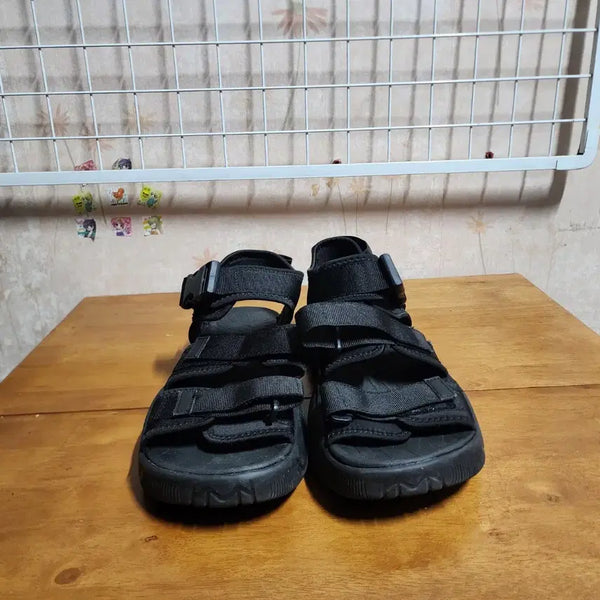 [BUNJANG] Fila Sandals (Size 270) / (새신발수준)휠라샌들(270)