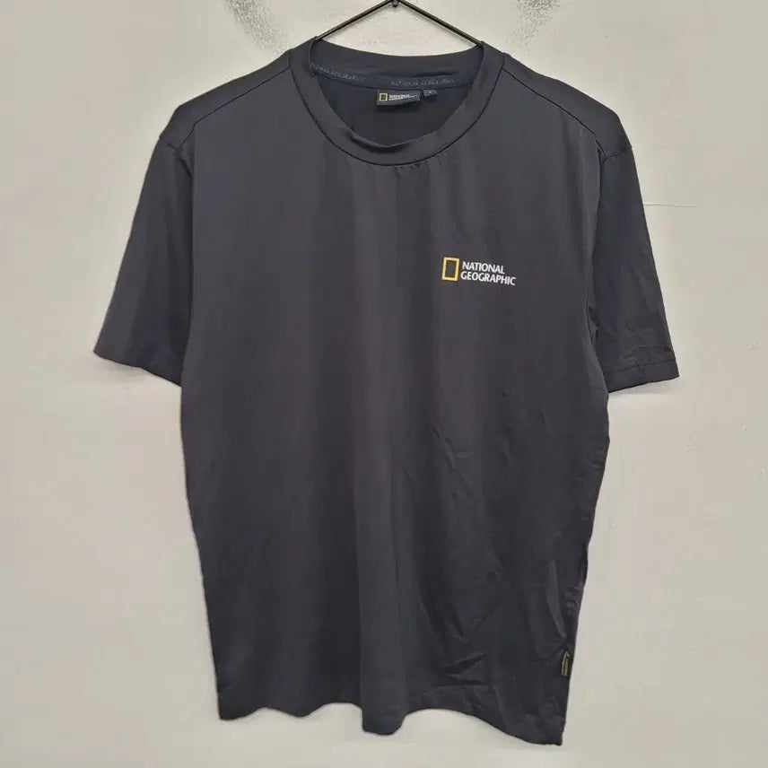[BUNJANG] National Geographic Functional T-shirt Size S / [90/S] 내셔널지오그래픽 기능성 반팔티 티셔츠