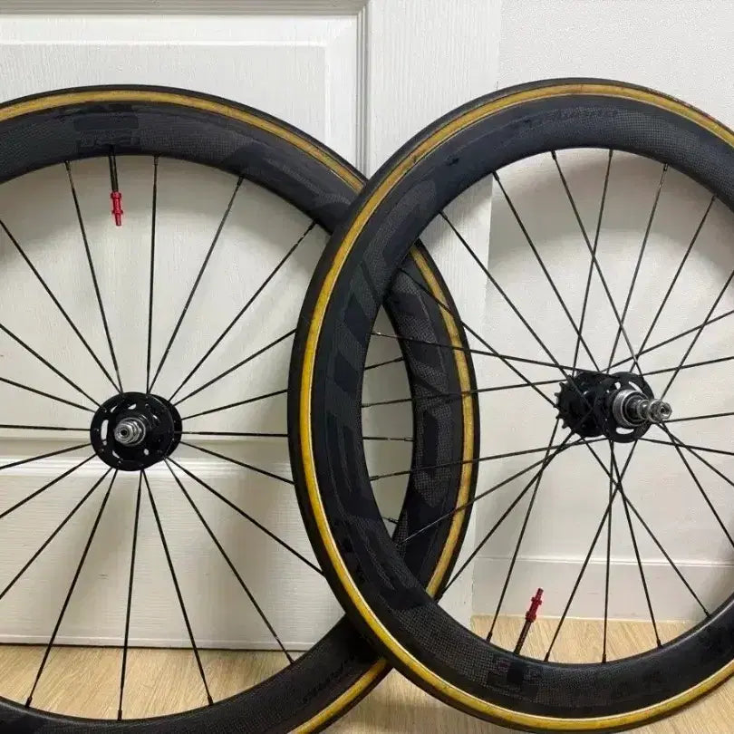 [BUNJANG] FFWD F5R Carbon Wheelset (Novatec Hub, Campagnolo 11-Speed Compatible) / 페포FFWD F5R 휠셋(csc 노바텍 엔진11 써벨로 위아위스)