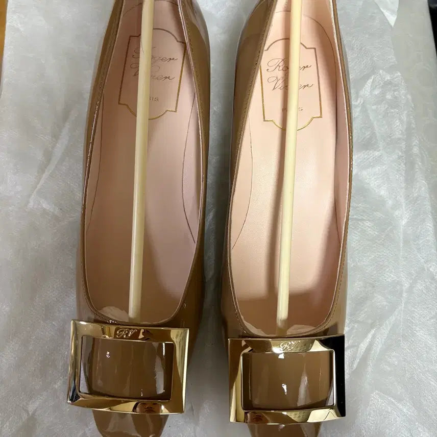 [BUNJANG] Roger Vivier Trumpet Pumps 5cm Heel / 로저비비에 트럼펫 펌프스