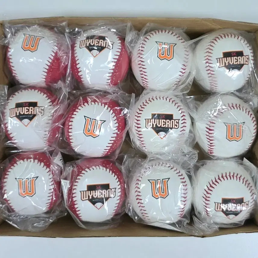 [BUNJANG] SK Wyverns Logo Ball Bundle Set (12 pcs) / SK와이번스 로고볼 2종(12개) 일괄