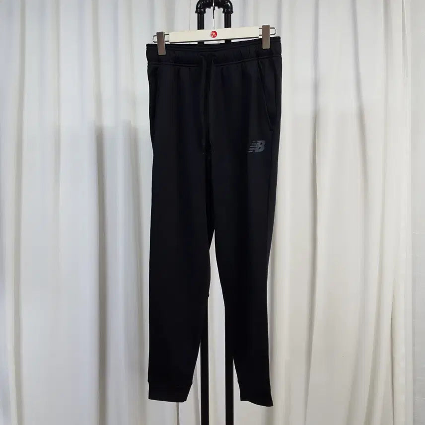 [BUNJANG] New Balance Men's Black Training Pants Size 31 / 23년 뉴발란스 남성 트레이닝 끈 바지 블랙 31 오일장