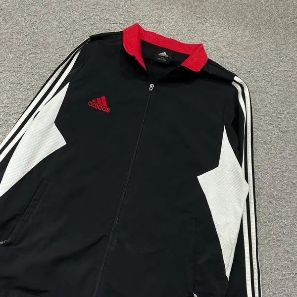 [BUNJANG] Adidas Windbreaker Jacket Size 100-105 / [100-105] 아디다스 바람막이