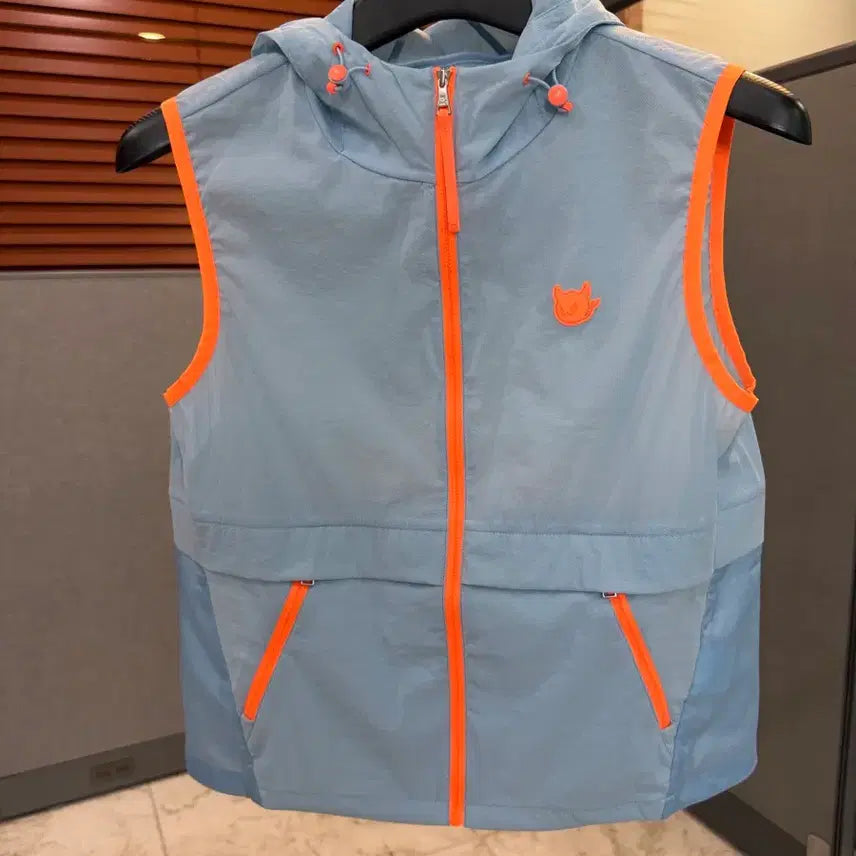 [BUNJANG] WAK Women's Golf Vest (Sky Blue/Orange) / 왁 여성 조끼