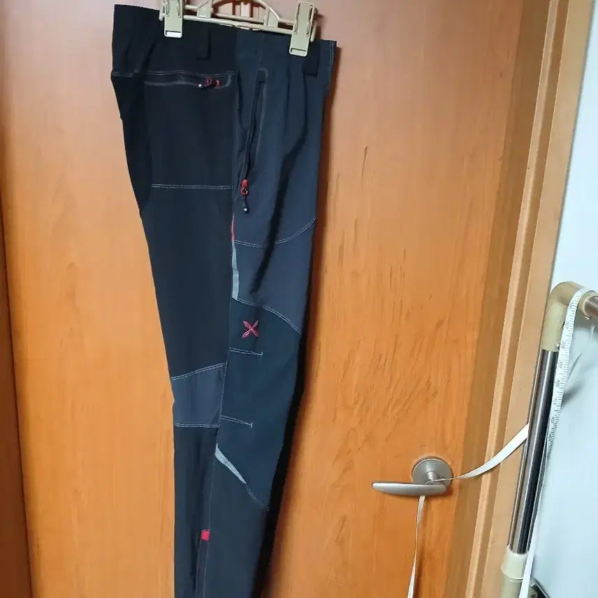 [BUNJANG] Montura Gore-Tex Hiking Pants Black / 몬츄라 고어텍스 바지 블랙