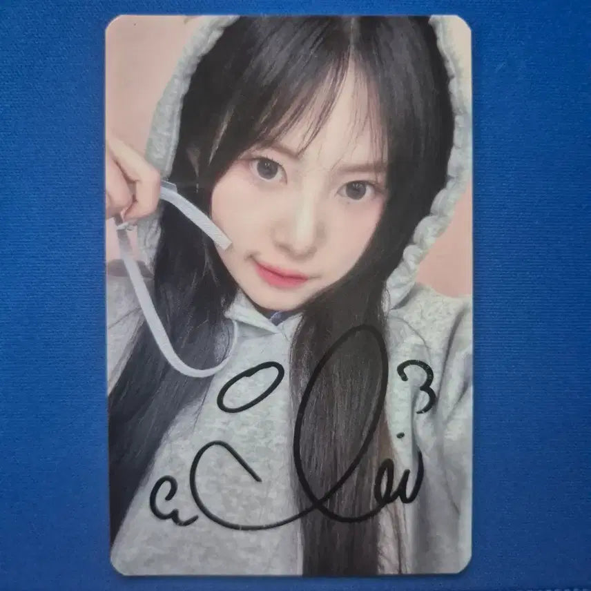 [BUNJANG] RESCENE Rielle Signed Photocard / 리센느 리브 싸인포카 포토카드