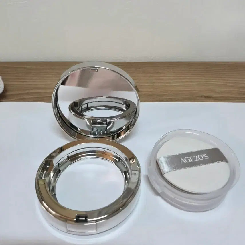 [BUNJANG] Age 20's Glass Skin Essence Pact Glow (Refill + Case) - Shade 21 / 에이지투웨니스 글래스 스킨 에센스 팩트 글로우 21호 리필+케이스
