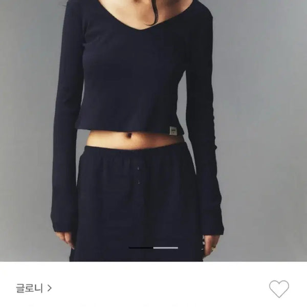 [BUNJANG] Glonni G Classic V-Neck Long Sleeve / 글로니 G CLASSIC V-NECK LONG SLEEVE