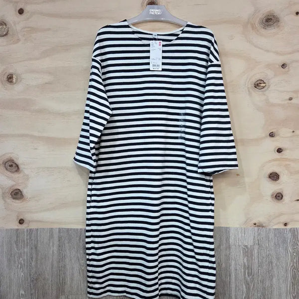 [BUNJANG] Uniqlo Striped 3/4 Sleeve Midi Dress / 511) 유니클로 7부 스트라이프 미디원피스