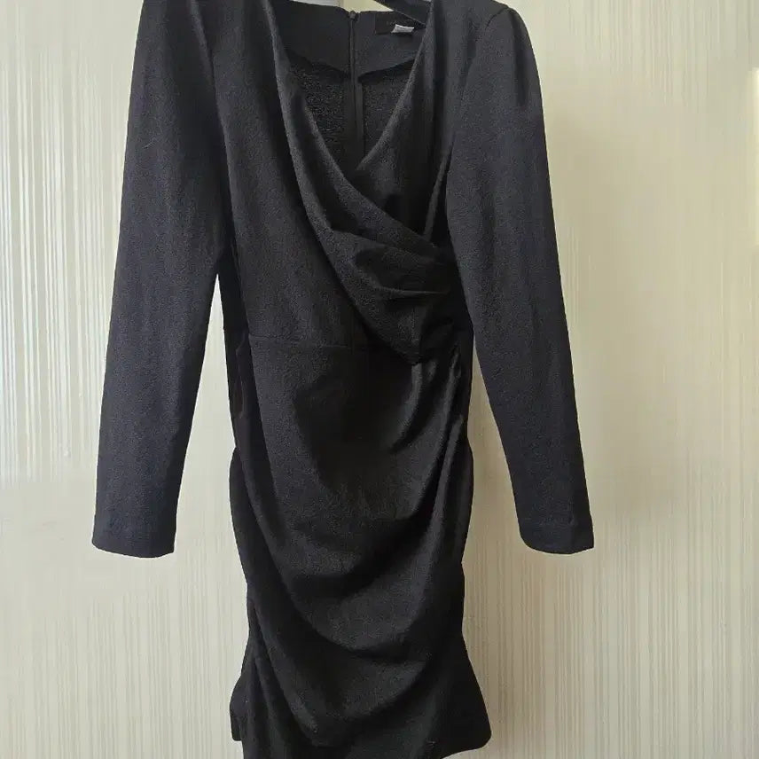 [BUNJANG] Black Wrap Draping Shirring Mini Dress / 블랙 랩 드레이핑 셔링 미니 원피스