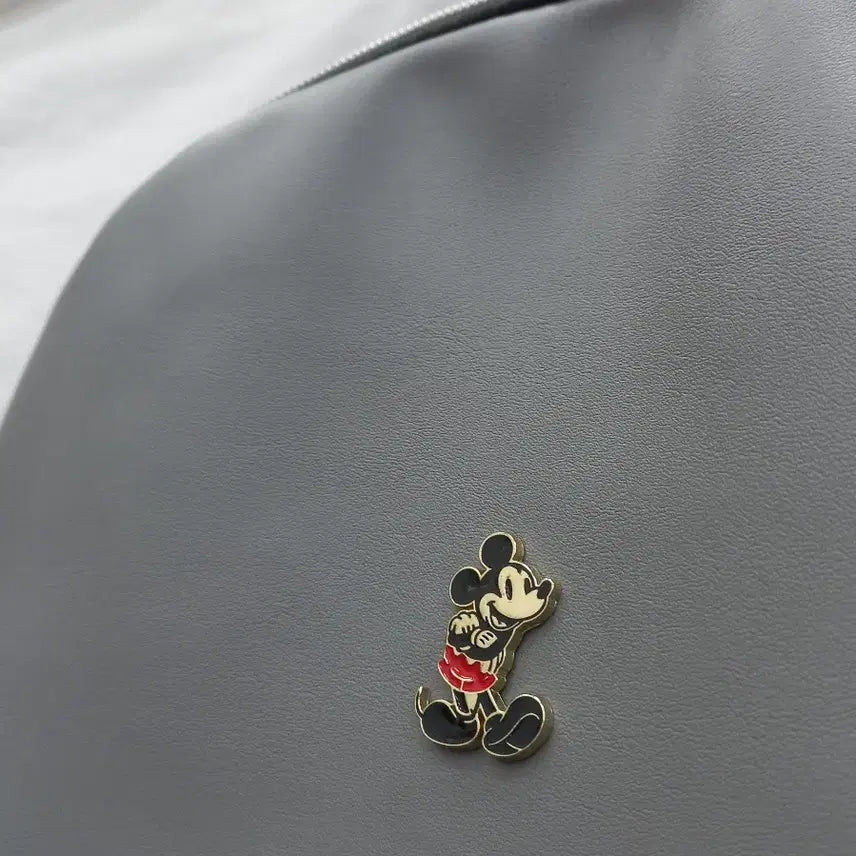 [BUNJANG] Mickey Mouse Gray Slim Backpack / 미키마우스 회색 슬림백팩 27*39*3