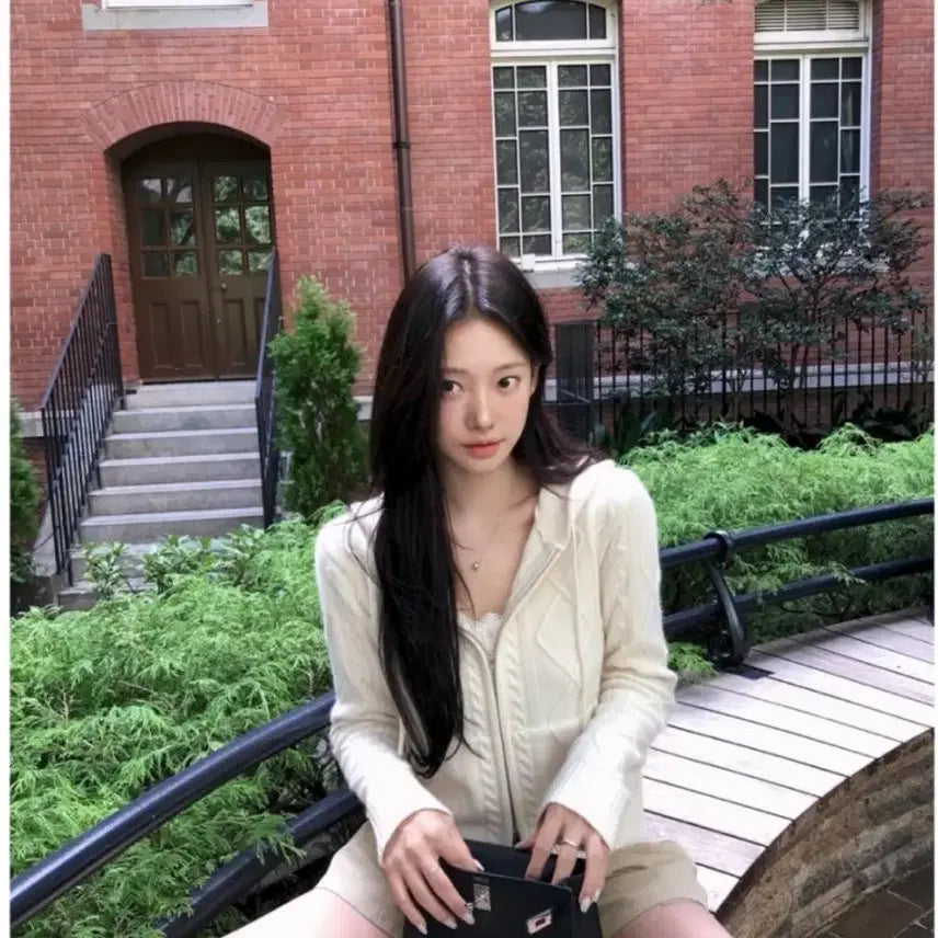 [BUNJANG] Leeds Blush Cable Knit Zip-Up Ivory / 리즈 블러쉬 케이블 니트 집업 아이보리 leeds blush cable knit zip-up