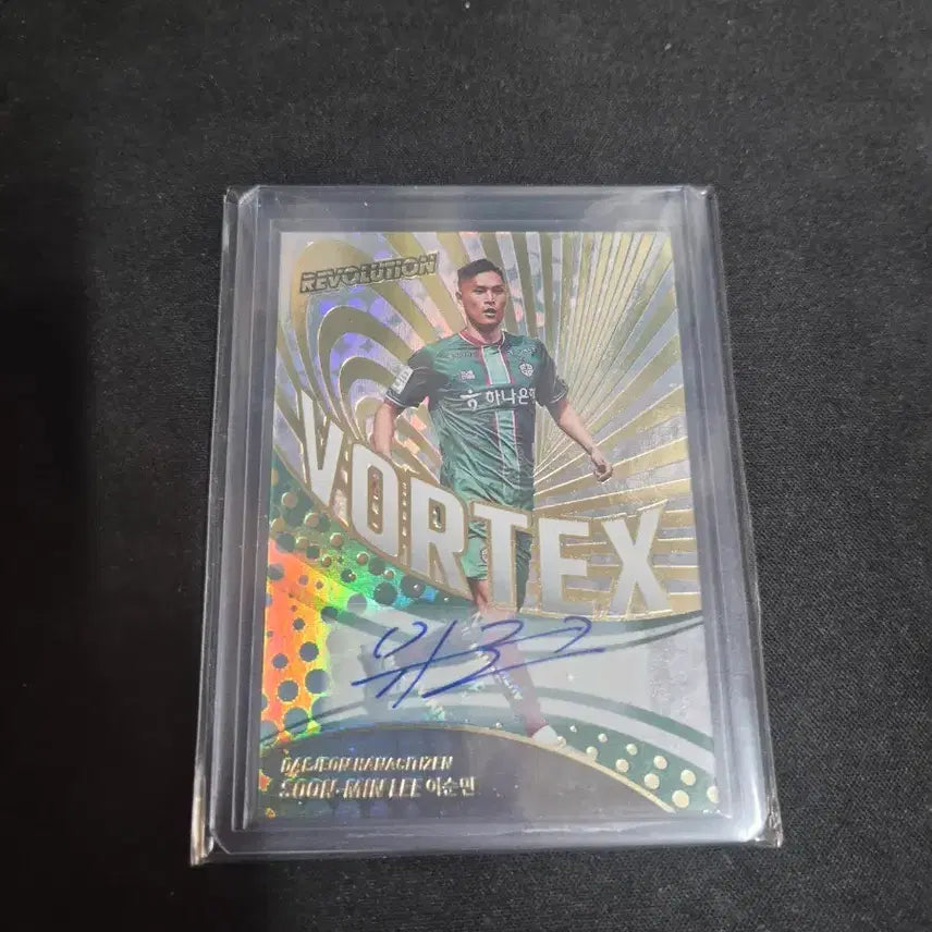 [BUNJANG] Panini K League Daejeon Hana Citizen Lee Soon-min Base Auto #39 / [파니니 K리그] 대전하나시티즌 이순민 베이스 오토 39한정