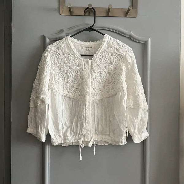 [BUNJANG] Thursday Island White Lace Detail Blouse - Size S / 써스데이아일랜드 블라우스 s사이즈