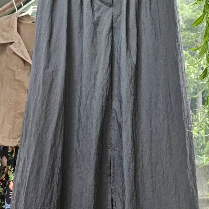 [BUNJANG] Charcoal Grey Wrinkled Banding Skirt / [새상품]진회색 바스락 밴딩 스커트