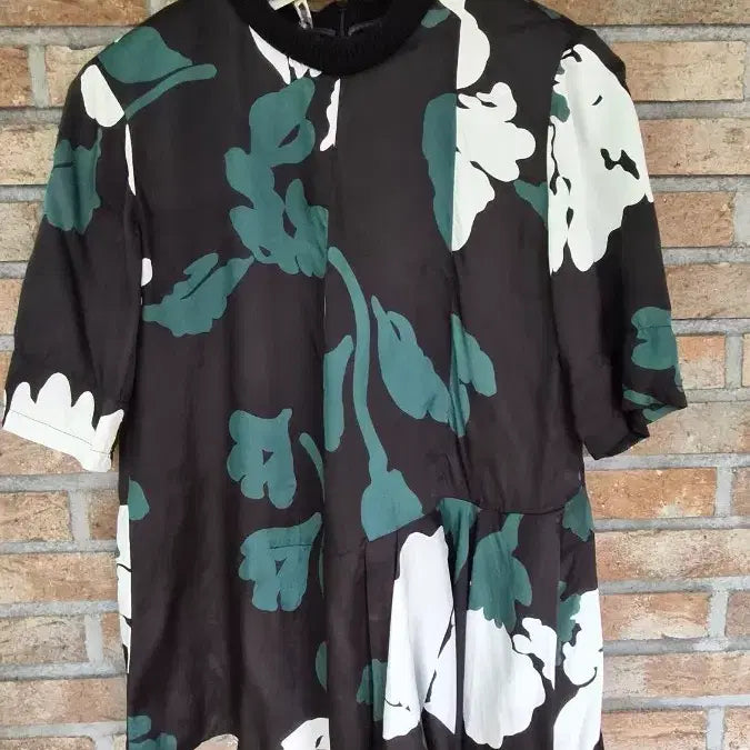 [BUNJANG] MARNI Flower Pattern Short Sleeve Blouse / (MARNI)마르니 플라워 패턴 반팔 블라우스