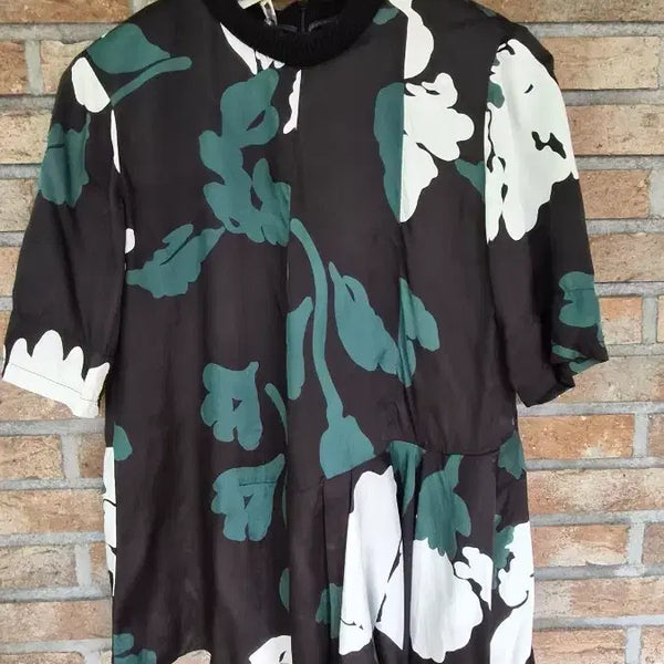[BUNJANG] MARNI Flower Pattern Short Sleeve Blouse / (MARNI)마르니 플라워 패턴 반팔 블라우스