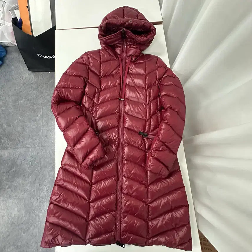 [BUNJANG] Moncler Women's Long Padded Coat Wine Size 1 / 몽클레르 여성 롱패딩 와인색 1사이즈