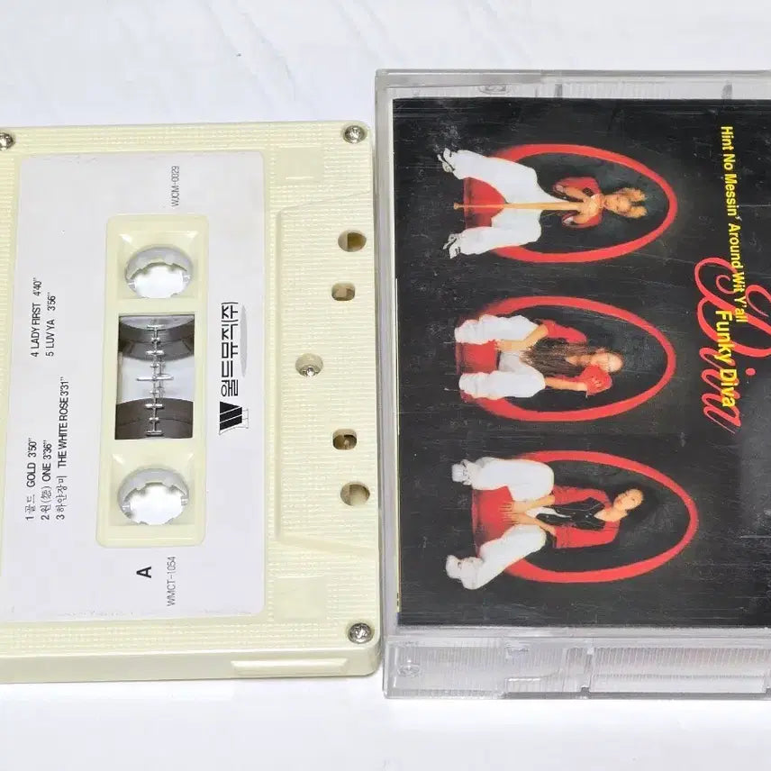 [BUNJANG] DIVA 1st Album - Funky Diva Cassette Tape / 디바(DIVA) 1집 - Funky Diva 카세트테이프