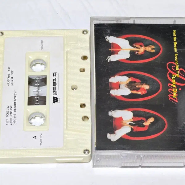 [BUNJANG] DIVA 1st Album - Funky Diva Cassette Tape / 디바(DIVA) 1집 - Funky Diva 카세트테이프