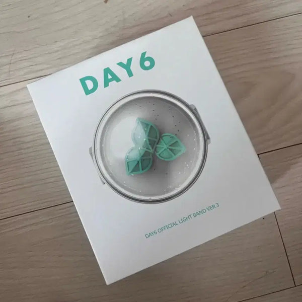 [BUNJANG] DAY6 Official Lightstick Ver. 3 Madewatch / DAY6 공식 응원봉 VER.3 마데워치