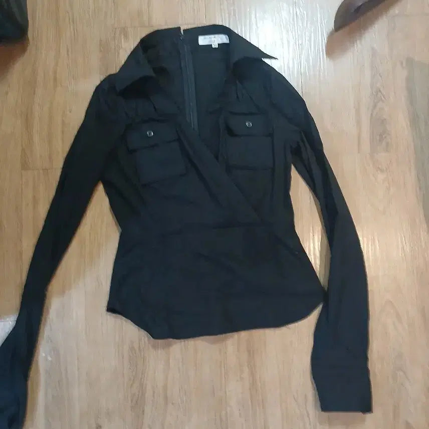[BUNJANG] Black Wrap Style Shirt / 블랙 랩스타일 셔츠/프리.봄여름추천