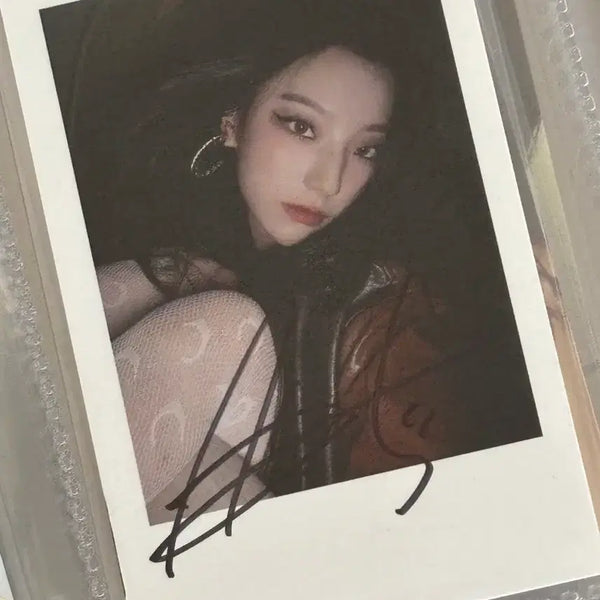 [BUNJANG] fromis_9 Saerom Autographed Cheki / 프로미스나인 이새롬 싸인체키