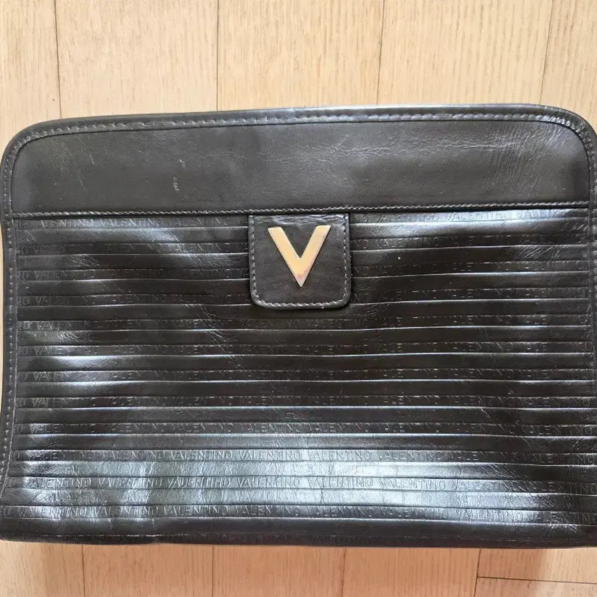 [BUNJANG] Mario Valentino Vintage Leather Clutch Bag / 마리오 발렌티노(MARIO VALENTINO) 빈티지 클러치백