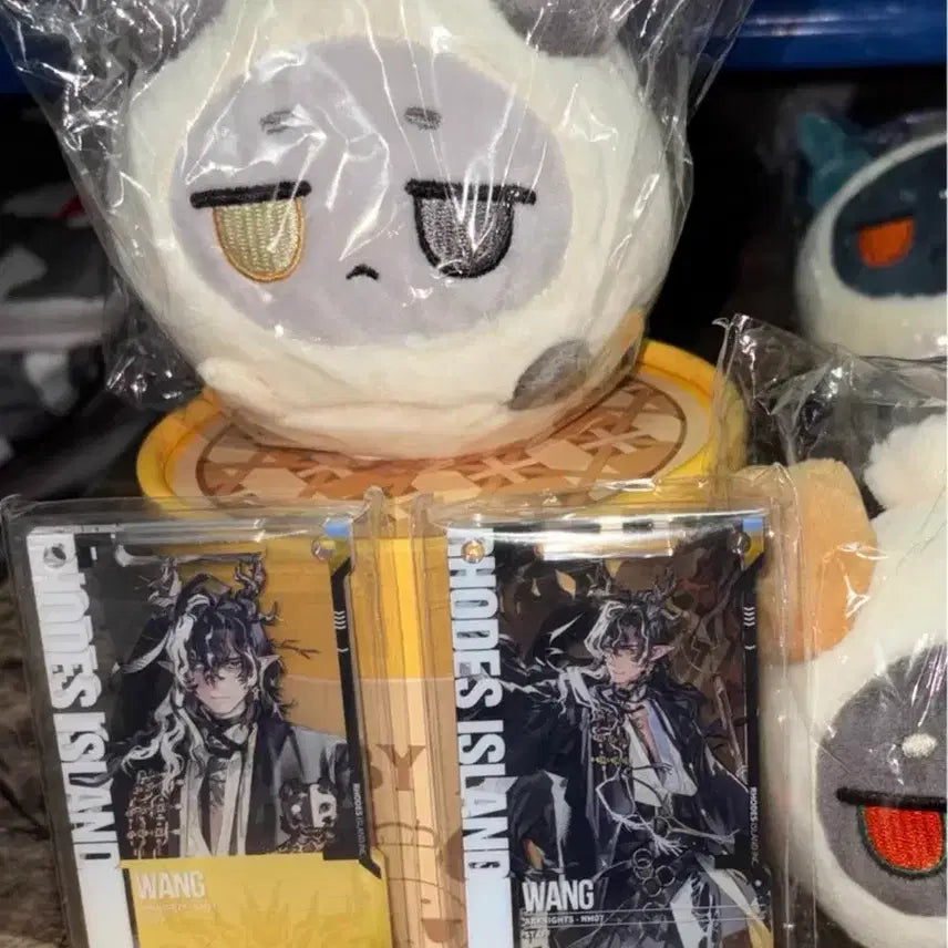 [BUNJANG] Arknights King Pass & Mandu Set (Sealed) / 명일방주 왕 통행증+만두 판매합니다