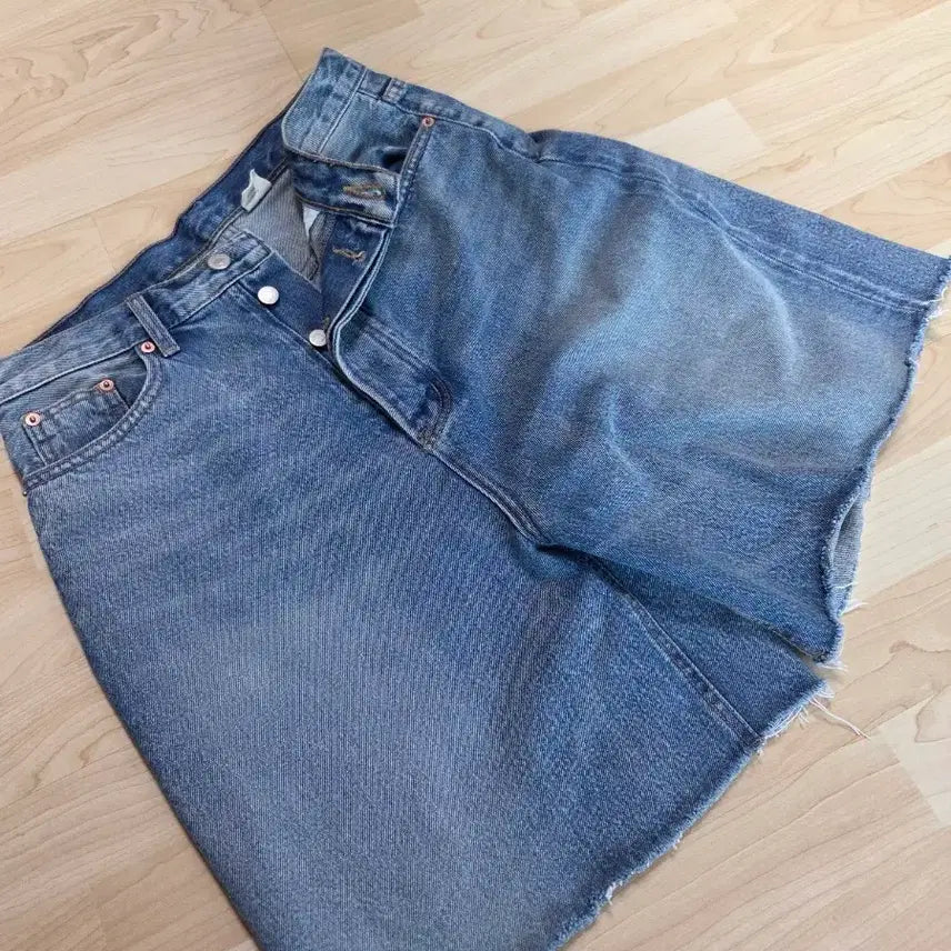 [BUNJANG] Levi's Style Denim Shorts / 리바이스 스탈 청반바지