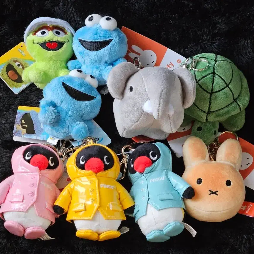 [BUNJANG] Pingu, Miffy, Bread Miffy, Turtle, Elephant, Sesame Street Cookie Monster, Oscar Keychains and Plush Toys / 인형 키링 팔아요(상점에 다른거 많아요(핑구 미피 빵미피 거북이 코끼리 세서미스트리트 쿠키몬스터 오스카