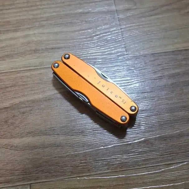[BUNJANG] Leatherman Juice S2 Orange (Discontinued Model) / 레더맨 쥬스 S2 USA 오렌지컬러 단종모델