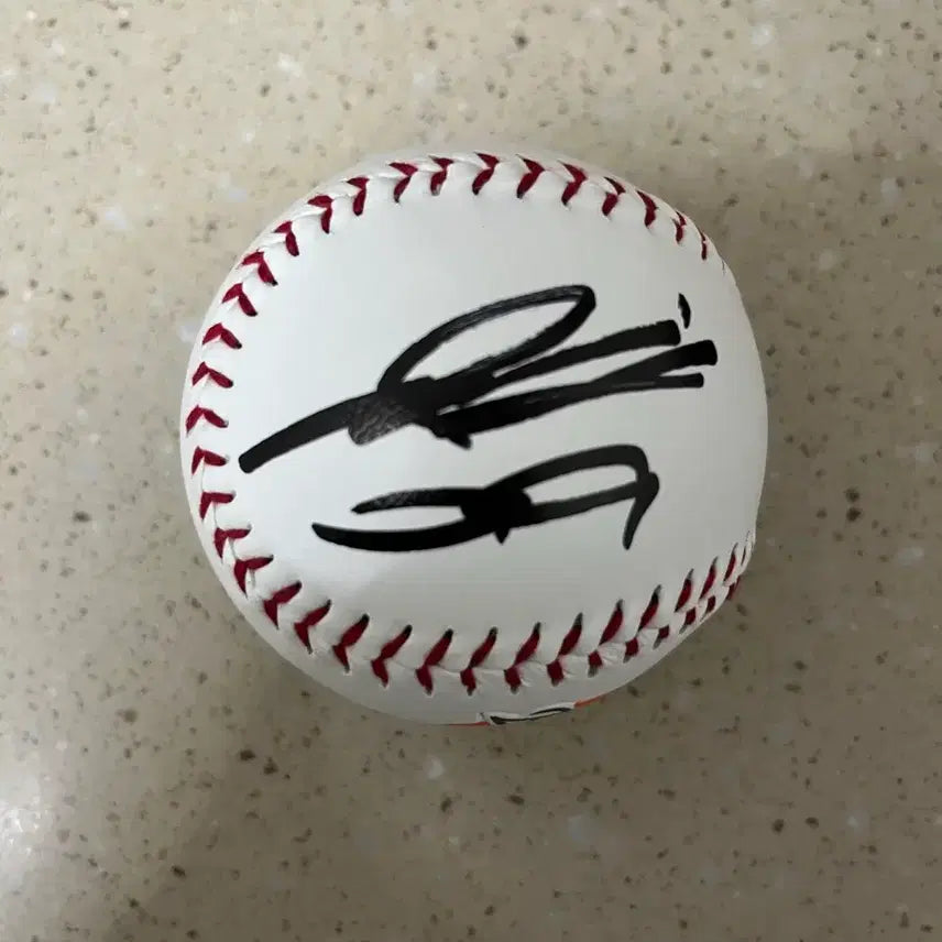 [BUNJANG] Hanwha Eagles Ryu Hyun-jin Signed Baseball / 한화이글스 류현진 친필 싸인볼 로고볼