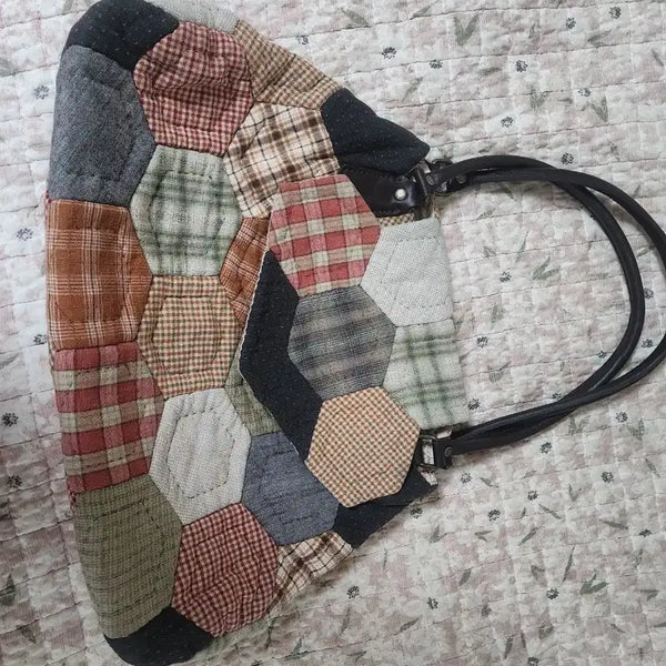 [BUNJANG] Vintage Quilted Patch Bag / 빈티지 퀼드패치 가방