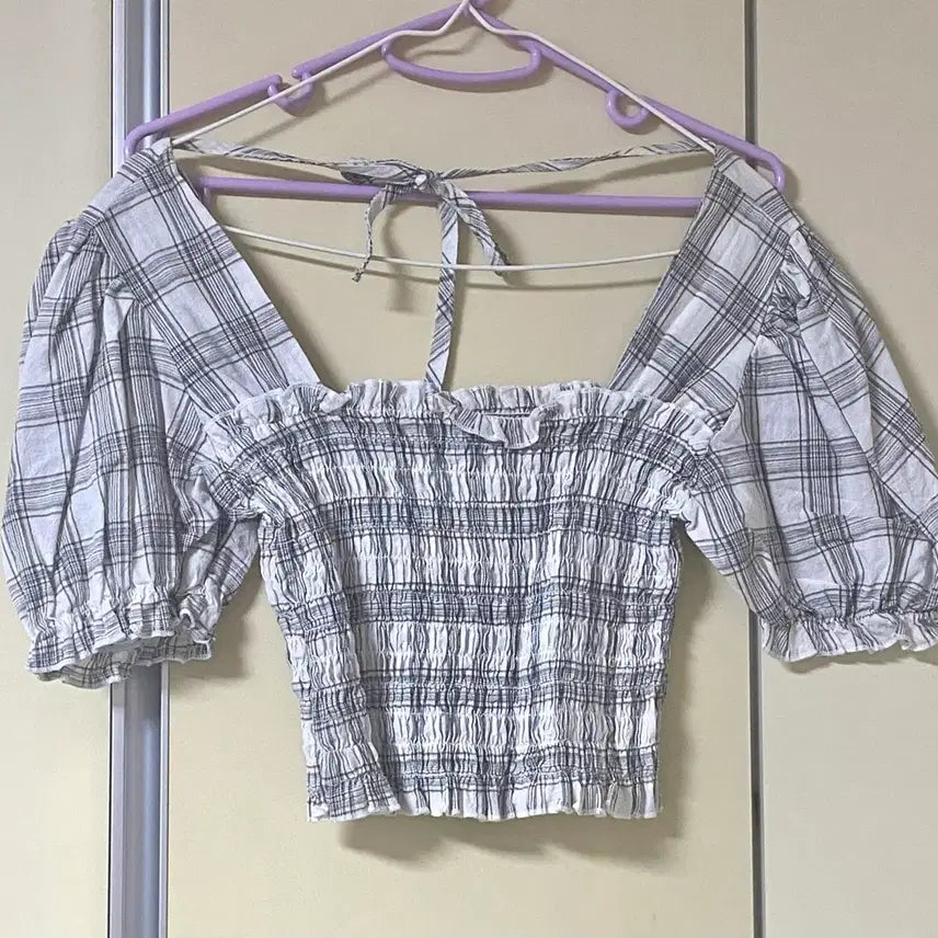 [BUNJANG] Puff Sleeve Blouse / 반팔 퍼프 블라우스