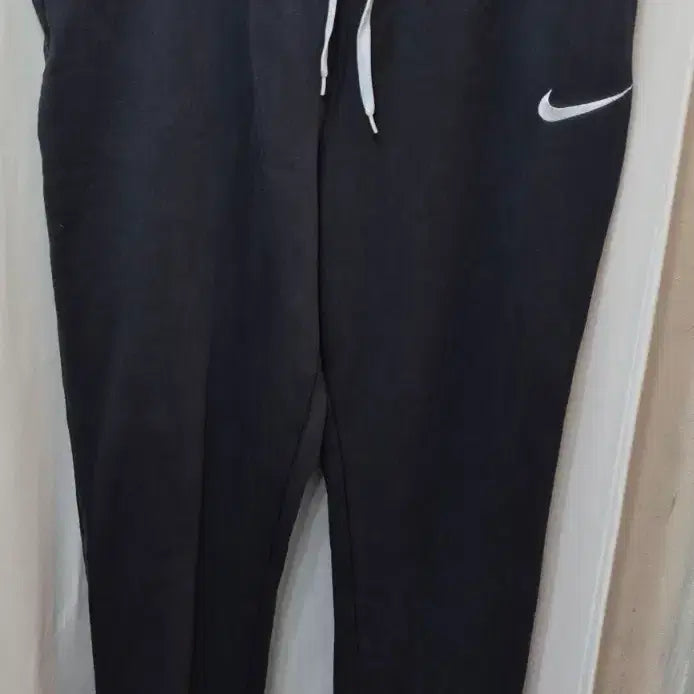 [BUNJANG] Nike Black Fleece Training Pants / 나이키 검정색 기모 트레이닝 바지