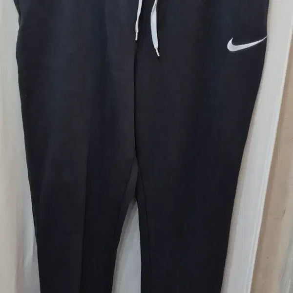 [BUNJANG] Nike Black Fleece Training Pants / 나이키 검정색 기모 트레이닝 바지