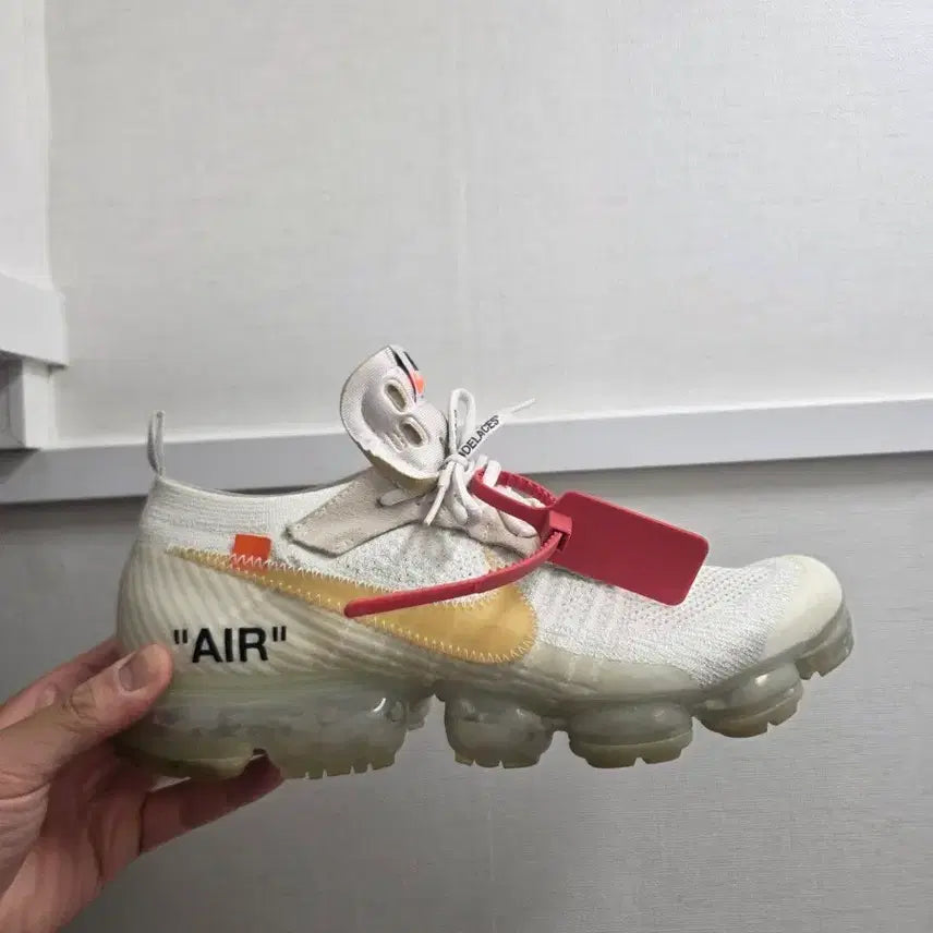 [BUNJANG] Nike Off-White VaporMax V2 White / 300 나이키 오프화이트 베이퍼맥스 V2 화이트