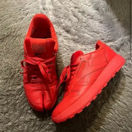 [BUNJANG] Maison Margiela x Reebok Tabi Sneakers / 메종 마르지엘라 x 리복 타비