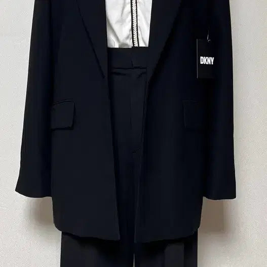 [BUNJANG] DKNY Black Long Jacket / (새상품)DKNY 블랙 롱 자켓