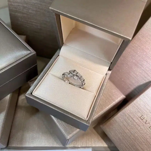 [BUNJANG] Bulgari White Gold Serpent Ring Slim Mini Size / 화이트 골드 불가리 뱀 반지 슬림 버전 미니 사이즈