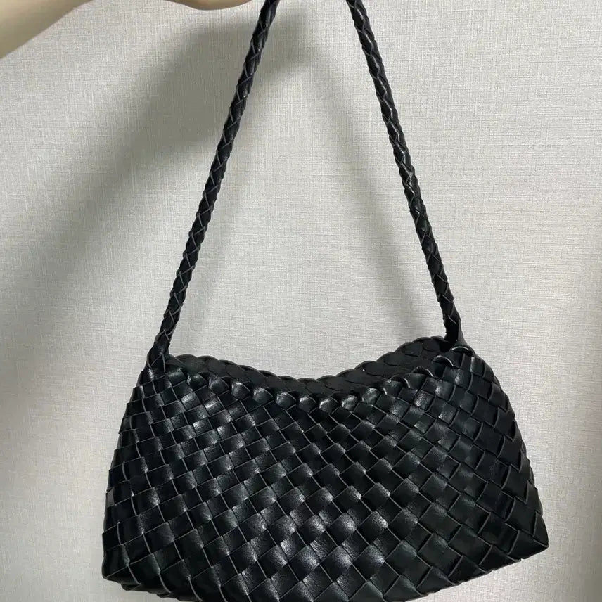 [BUNJANG] Dragon Diffusion Rosanna Woven Leather Shoulder Bag - Black / 드래곤디퓨전 위빙백 짜임백 로잔나 블랙
