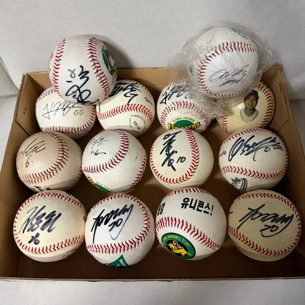 [BUNJANG] Collection of Autographed Baseball Memorabilia / 야구공 친필 싸인볼 모음 새상품