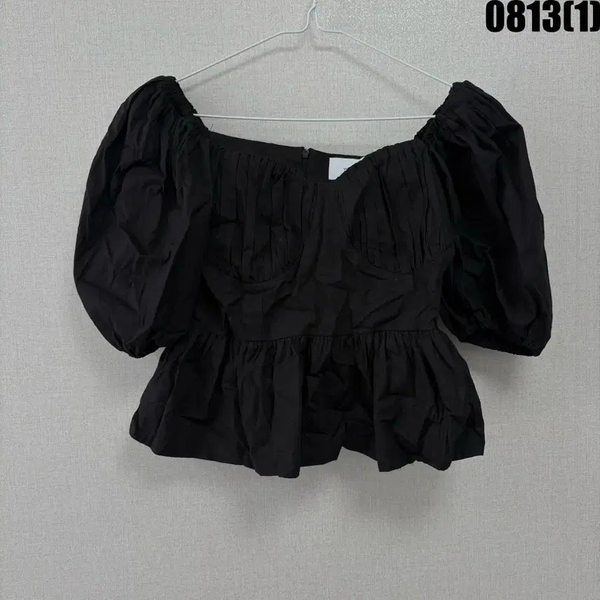 [BUNJANG] Black Puff Sleeve Off-Shoulder Blouse / 블랙 퍼프 소매 오프숄더 블라우스 f