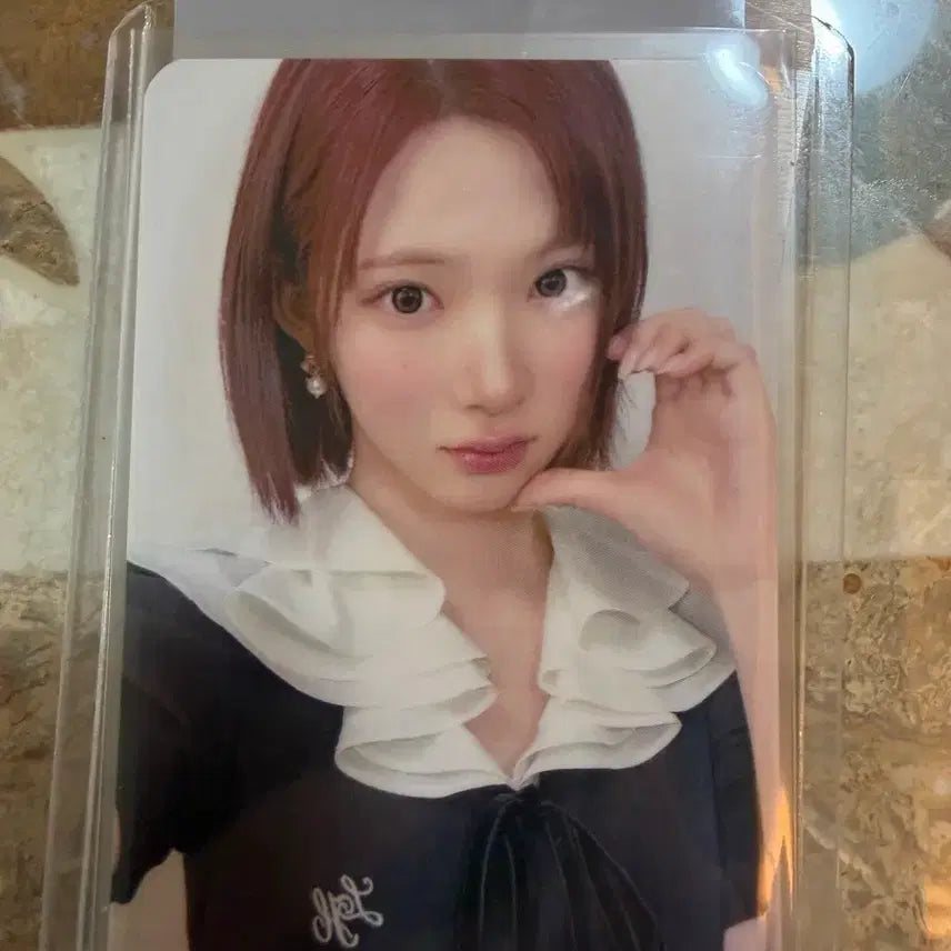 [BUNJANG] HATS TO HEARTS Lil' Brown Jiwoo Photocard / 하츠투하츠 릴리브라운 지우 포카