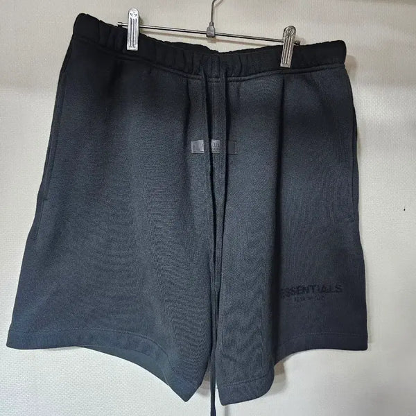 [BUNJANG] Essentials Fleece Shorts Black / 에센셜  기모 반바지 S