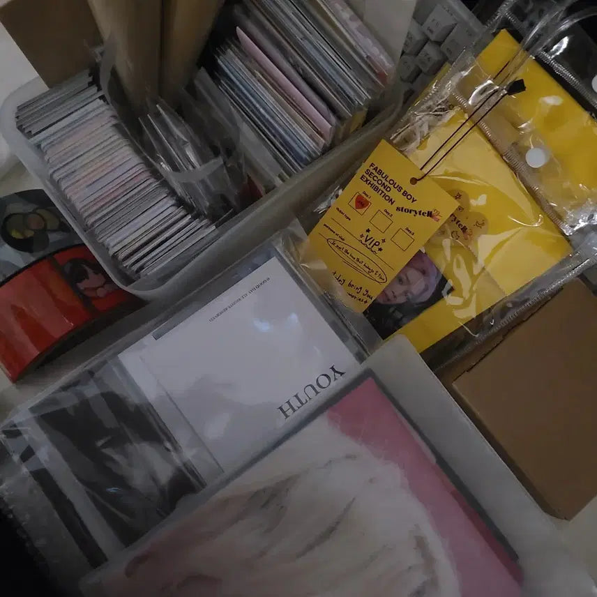 [BUNJANG] BTS Unofficial Photocards, Keyrings, Buttons, Mirrors, Memo Pads, Postcards, Tickets, Stickers, Cup Holders & More Bundle / !방탄소년단 비공굿 대량판매!